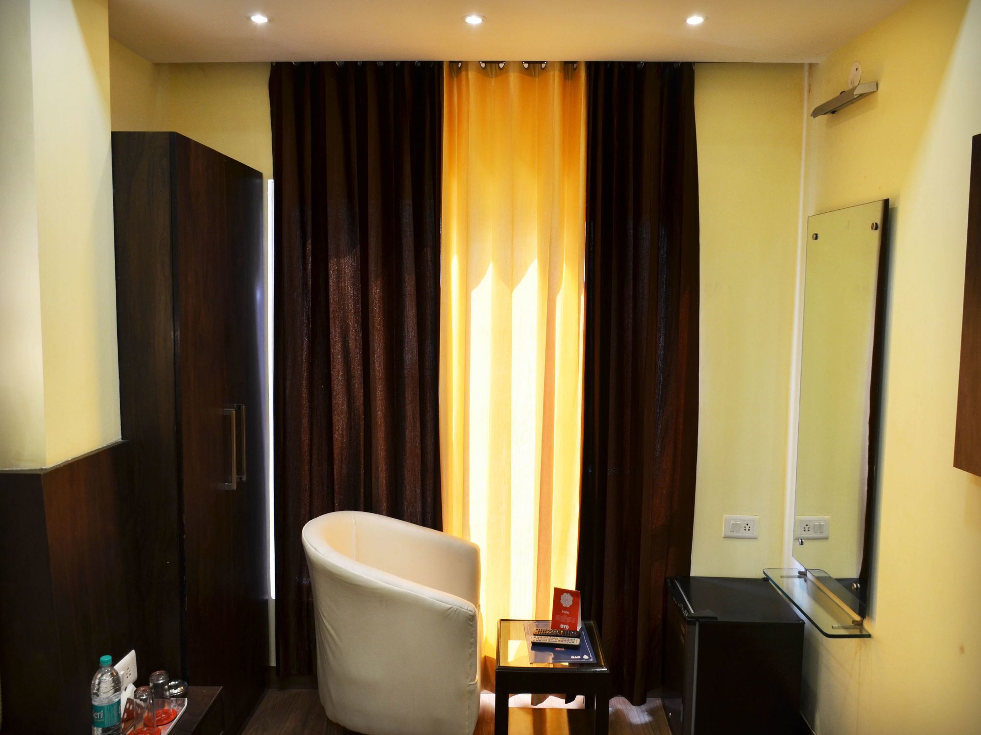 Oyo 7447 Grand Park Hotel Amritsar Exterior foto
