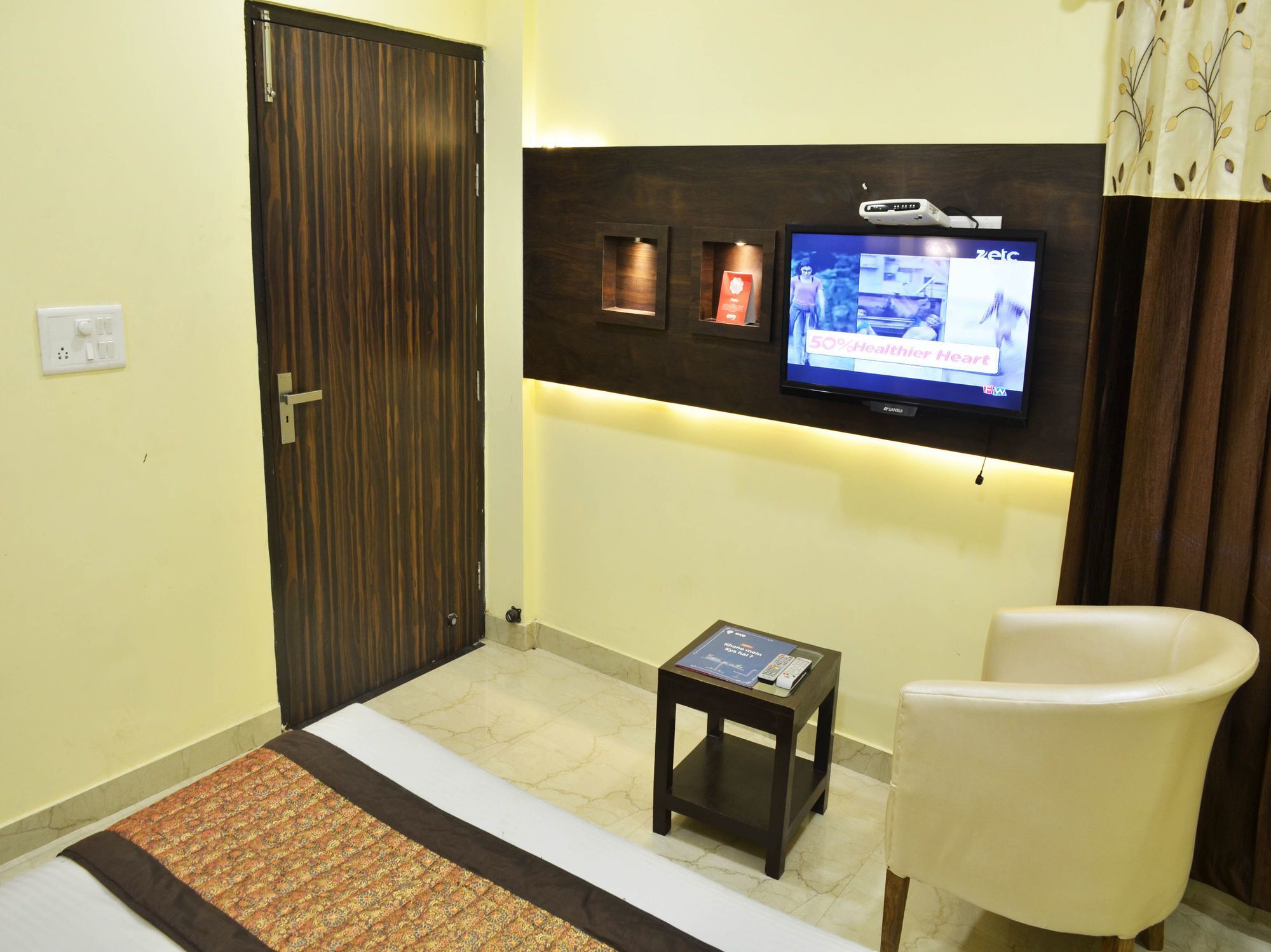Oyo 7447 Grand Park Hotel Amritsar Exterior foto