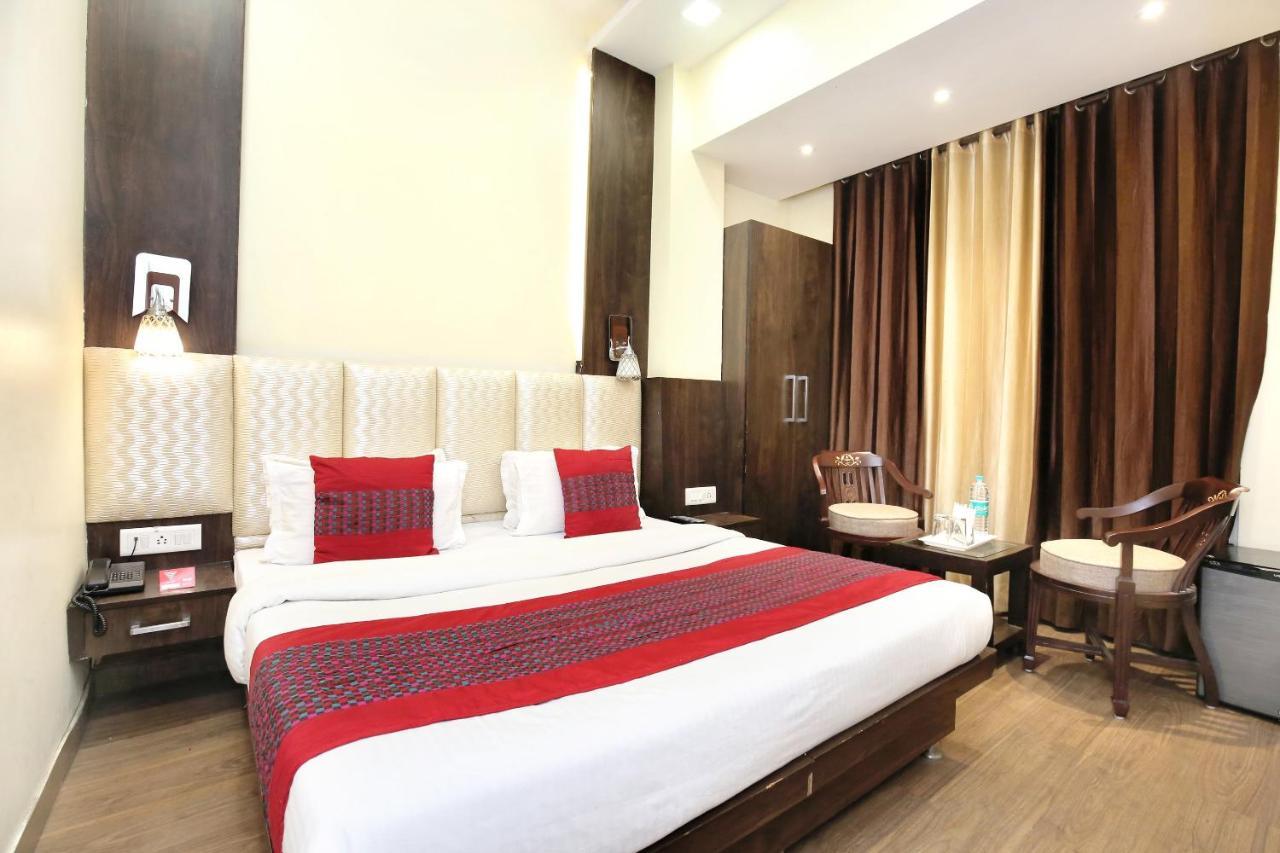 Oyo 7447 Grand Park Hotel Amritsar Exterior foto